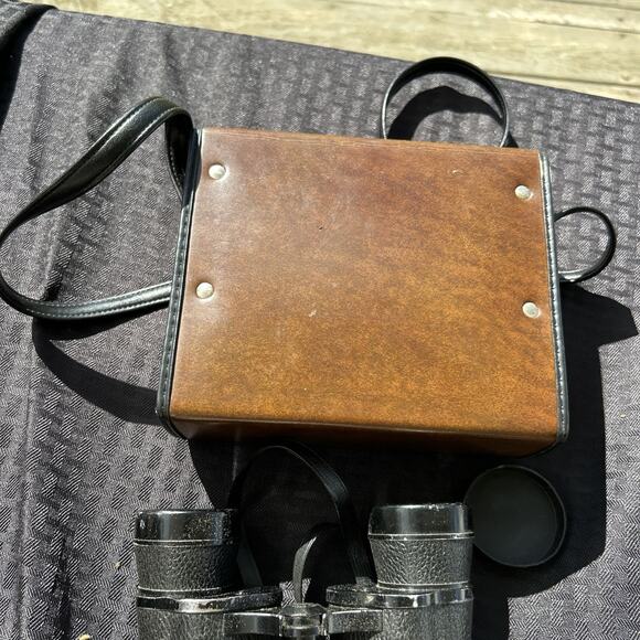 Vintage Bushnell 8 x 40 Binoculars Sportview Wide Angle With Carrying Case - Picture 10 of 10